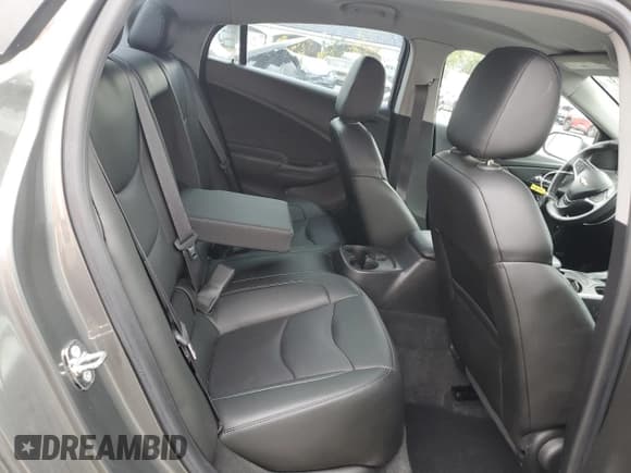 ✅ 2017 Chevrolet Volt LT • VIN: 1G1RC6S58HU208943 • Lot: 80865923. Wystawiony na Copart z przebiegiem 54 194 mil. Bezpłatny archiwum sprzedaży aukcyjnych z USA i szczegółowy raport historii pojazdu na DreamBid. Zdjęcie 10.