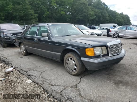 ✅ 1990 Mercedes-Benz 560 • VIN: WDBCA39EXLA553441 • Lot: 68726255. Listed on Copart with 160,789 mi. Free auction sales archive from the USA and detailed vehicle history report at DreamBid. Image 4.