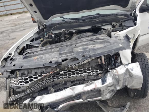 ✅ 2019 Chevrolet Silverado 2500HD Work Truck • VIN: 1GC1KREG4KF224607 • Лот: 81600965. Опубликован ранее на Copart с пробегом Не указан. Бесплатный доступ к архиву аукционных продаж из США и подробный отчёт об истории автомобиля на DreamBid. Изображение 11.