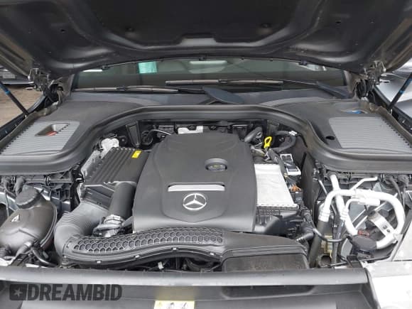 ✅ 2019 Mercedes-Benz GLC 300 • VIN: WDC0G4JB0KF507123 • Lot: 42194416. Listed on IAAI with 64,442 mi. Free auction sales archive from the USA and detailed vehicle history report at DreamBid. Image 10.