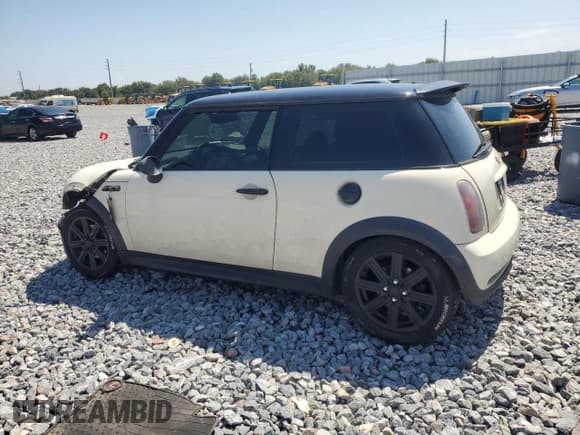 ✅ 2004 MINI Hardtop S • VIN: WMWRE33414TD89163 • Lot: 66613295. Listed on Copart with 91,388 mi. Free auction sales archive from the USA and detailed vehicle history report at DreamBid. Image 2.
