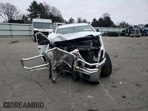 ✅ 2018 GMC Sierra 2500HD • VIN: 1GT12REG7JF235762 • Lot: 84391064. Wystawiony na Copart z przebiegiem Nie podano. Bezpłatny archiwum sprzedaży aukcyjnych z USA i szczegółowy raport historii pojazdu na DreamBid. Zdjęcie 10.