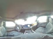 ✅ 2023 Chevrolet Silverado 1500 High Country • VIN: 2GCUDJED1P1137390 • Lot: 63263275. Wystawiony na Copart z przebiegiem 42 027 mil. Bezpłatny archiwum sprzedaży aukcyjnych z USA i szczegółowy raport historii pojazdu na DreamBid. Zdjęcie 14.