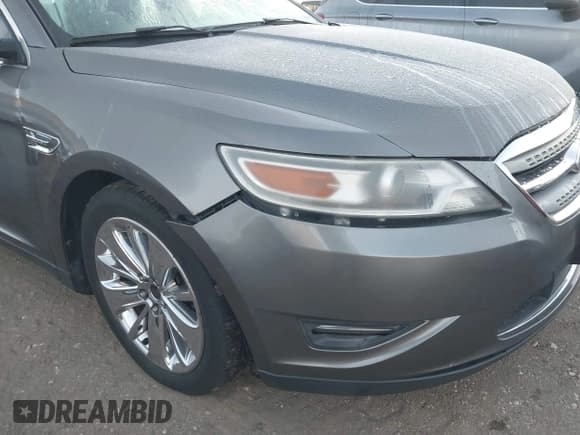 ✅ 2011 Ford Taurus Limited • VIN: 1FAHP2FW4BG122303 • Лот: 43788884. Опубликован ранее на IAAI с пробегом 181 920 миль. Бесплатный доступ к архиву аукционных продаж из США и подробный отчёт об истории автомобиля на DreamBid. Изображение 12.