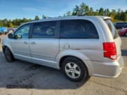 ✅ 2011 Dodge Grand Caravan Crew • VIN: 2D4RN5DG7BR657029 • Lot: 85135995. Wystawiony na Copart z przebiegiem 193 260 mil. Bezpłatny archiwum sprzedaży aukcyjnych z USA i szczegółowy raport historii pojazdu na DreamBid. Zdjęcie 2.