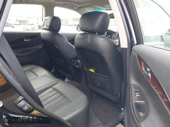 ✅ 2017 Infiniti QX50 • VIN: JN1BJ0RRXHM404924 • Lot: 43252727. Wystawiony na IAAI z przebiegiem 78 026 mil. Bezpłatny archiwum sprzedaży aukcyjnych z USA i szczegółowy raport historii pojazdu na DreamBid. Zdjęcie 8.