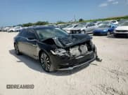 ✅ 2019 Lincoln Continental Select • VIN: 1LN6L9SK0K5611264 • Lot: 52401395. Listed on Copart with 18,310 mi. Free auction sales archive from the USA and detailed vehicle history report at DreamBid. Image 13.