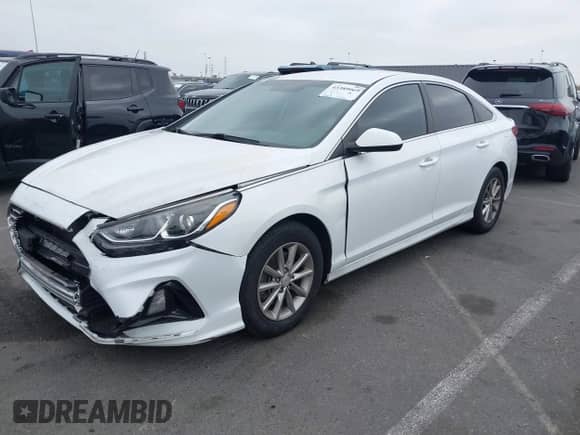2018 Hyundai Sonata SE с VIN 5NPE24AF3JH704255, выставлен на аукционе IAAI как лот 43389069 с пробегом 105 614 миль миль и . История ставок и продаж доступна на DreamBid. Изображение 2.