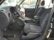 ✅ 2016 Jeep Patriot • VIN: 1C4NJPAB1GD792075 • Lot: 68656115. Wystawiony na Copart z przebiegiem 193 216 mil. Bezpłatny archiwum sprzedaży aukcyjnych z USA i szczegółowy raport historii pojazdu na DreamBid. Zdjęcie 7.