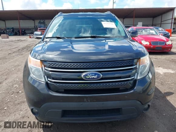 ✅ 2015 Ford Explorer Limited • VIN: 1FM5K8F88FGC69323 • Lot: 42254308. Wystawiony na IAAI z przebiegiem 309 905 mil. Bezpłatny archiwum sprzedaży aukcyjnych z USA i szczegółowy raport historii pojazdu na DreamBid. Zdjęcie 12.