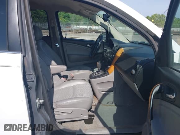 ✅ 2006 Saturn VUE • VIN: 5GZCZ534X6S900267 • Lot: 42439762. Wystawiony na IAAI z przebiegiem 170 198 mil. Bezpłatny archiwum sprzedaży aukcyjnych z USA i szczegółowy raport historii pojazdu na DreamBid. Zdjęcie 5.