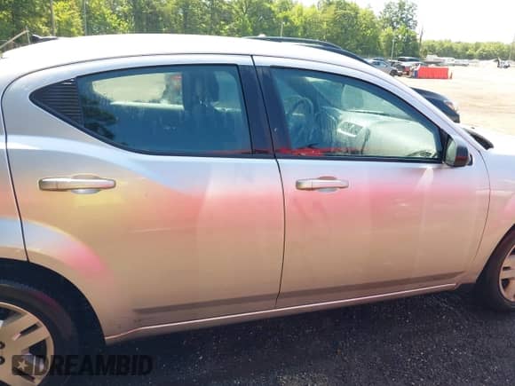 2011 Dodge Avenger Express с VIN 1B3BD4FB2BN591985, выставлен на аукционе IAAI как лот 42521593 с пробегом 137 052 миль миль и . История ставок и продаж доступна на DreamBid. Изображение 13.