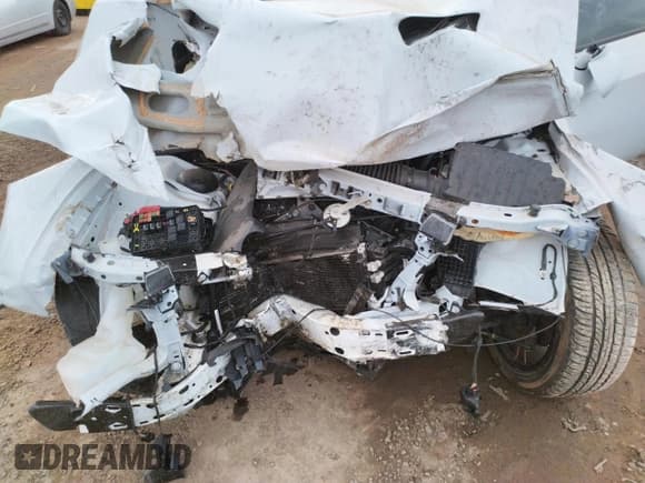 ✅ 2020 Dodge Challenger SXT • VIN: 2C3CDZAG2LH172925 • Lot: 35891753. Wystawiony na Copart z przebiegiem Nie podano. Bezpłatny archiwum sprzedaży aukcyjnych z USA i szczegółowy raport historii pojazdu na DreamBid. Zdjęcie 11.