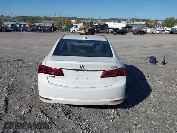 ✅ 2015 Acura TLX V6 • VIN: 19UUB2F34FA004288 • Лот: 43509528. Опубликован ранее на IAAI с пробегом 125 973 миль. Бесплатный доступ к архиву аукционных продаж из США и подробный отчёт об истории автомобиля на DreamBid. Изображение 16.