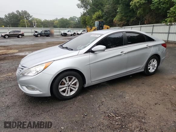 ✅ 2013 Hyundai Sonata GLS • VIN: 5NPEB4AC1DH777277 • Lot: 82650275. Listed on Copart with Not provided. Free auction sales archive from the USA and detailed vehicle history report at DreamBid. Image 1.
