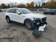 ✅ 2025 Mazda CX-90 Preferred Package • VIN: JM3KKBHAXS1250295 • Lot: 90687305. Wystawiony na Copart z przebiegiem 2 788 mil. Bezpłatny archiwum sprzedaży aukcyjnych z USA i szczegółowy raport historii pojazdu na DreamBid. Zdjęcie 4.
