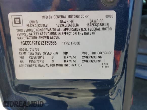 2001 Chevrolet Silverado 1500 LT with VIN 1GCEC19TX1Z139565, listed as a Copart auction lot 61339244 with 285,157 mi miles and Salvage title. Bid and sale history available at DreamBid. Image 12.