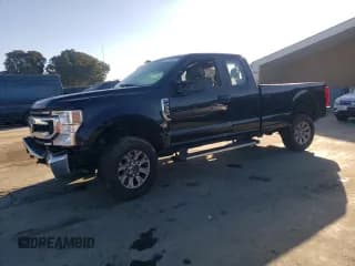✅ 2021 Ford F-250 XL • VIN: 1FT7X2BN0MEC62141 • Lot: 77142804. Wystawiony na Copart z przebiegiem 59 933 mil. Bezpłatny archiwum sprzedaży aukcyjnych z USA i szczegółowy raport historii pojazdu na DreamBid. Zdjęcie 1.