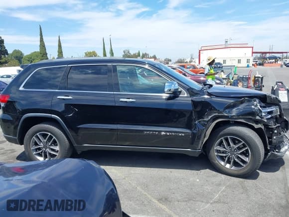 ✅ 2020 Jeep Grand Cherokee Limited • VIN: 1C4RJEBG7LC281096 • Lot: 43051365. Listed on IAAI with 81,222 mi. Free auction sales archive from the USA and detailed vehicle history report at DreamBid. Image 14.