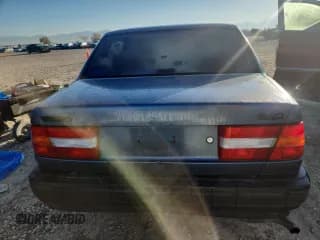 ✅ 1993 Volvo 900 GLS • VIN: YV1JS8833P3141210 • Lot: 82310995. Wystawiony na Copart z przebiegiem 169 873 mil. Bezpłatny archiwum sprzedaży aukcyjnych z USA i szczegółowy raport historii pojazdu na DreamBid. Zdjęcie 6.