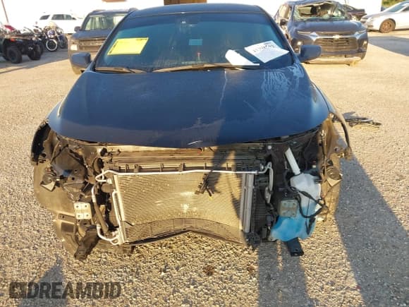 ✅ 2024 Chevrolet Malibu LT • VIN: 1G1ZD5ST3RF115579 • Lot: 43306562. Wystawiony na IAAI z przebiegiem 55 870 mil. Bezpłatny archiwum sprzedaży aukcyjnych z USA i szczegółowy raport historii pojazdu na DreamBid. Zdjęcie 6.