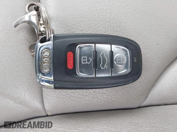 ✅ 2012 Audi Q5 Premium Plus • VIN: WA1DKAFP7CA003069 • Lot: 42261429. Listed on IAAI with 125,506 mi. Free auction sales archive from the USA and detailed vehicle history report at DreamBid. Image 11.