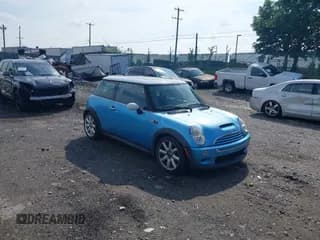 ✅ 2005 MINI Hardtop S • VIN: WMWRE33535TL14231 • Lot: 42642559. Listed on IAAI with 91,497 mi. Free auction sales archive from the USA and detailed vehicle history report at DreamBid. Image 1.