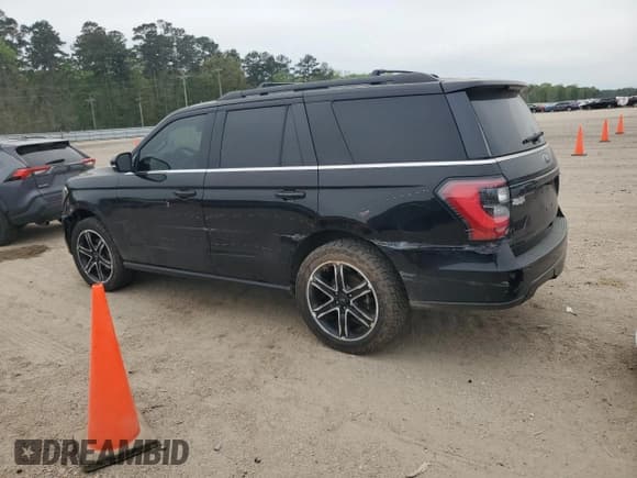 ✅ 2020 Ford Expedition Limited • VIN: 1FMJU1KT2LEA00882 • Lot: 50902535. Listed on Copart with 97,299 mi. Free auction sales archive from the USA and detailed vehicle history report at DreamBid. Image 2.