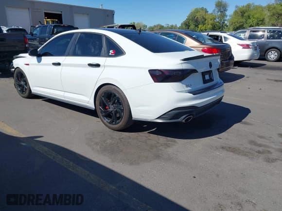 ✅ 2024 Volkswagen Jetta Autobahn • VIN: 3VW2T7BU4RM030375 • Lot: 43267623. Listed on IAAI with 36,299 mi. Free auction sales archive from the USA and detailed vehicle history report at DreamBid. Image 3.