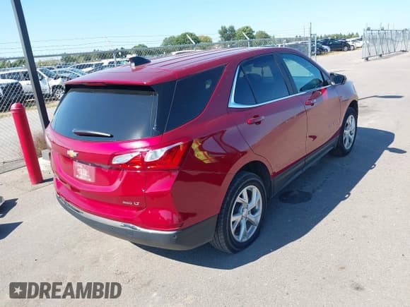 ✅ 2021 Chevrolet Equinox LT • VIN: 2GNAXUEV7M6147562 • Lot: 43282646. Wystawiony na IAAI z przebiegiem 66 944 mil. Bezpłatny archiwum sprzedaży aukcyjnych z USA i szczegółowy raport historii pojazdu na DreamBid. Zdjęcie 4.