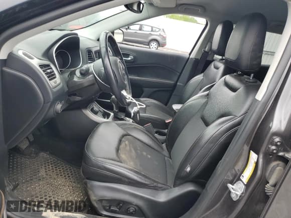 ✅ 2019 Jeep Compass Latitude • VIN: 3C4NJDBB9KT656292 • Lot: 58509595. Listed on Copart with 64,018 mi. Free auction sales archive from the USA and detailed vehicle history report at DreamBid. Image 7.