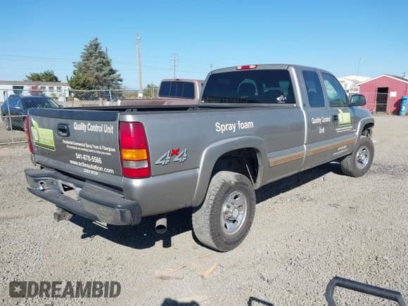 ✅ 2001 Chevrolet Silverado 2500HD LS • VIN: 1GCHK29G61E281556 • Лот: 42953227. Опубликован ранее на IAAI с пробегом 272 150 миль. Бесплатный доступ к архиву аукционных продаж из США и подробный отчёт об истории автомобиля на DreamBid. Изображение 4.