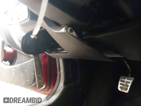 ✅ 2013 Hyundai Veloster w/Black Int • VIN: KMHTC6AD9DU158050 • Lot: 41532374. Wystawiony na IAAI z przebiegiem Nie podano. Bezpłatny archiwum sprzedaży aukcyjnych z USA i szczegółowy raport historii pojazdu na DreamBid. Zdjęcie 11.