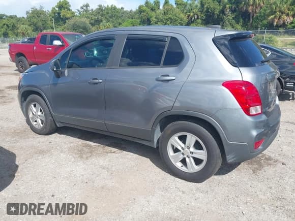 ✅ 2020 Chevrolet Trax LS • VIN: 3GNCJKSB8LL145936 • Lot: 43311403. Listed on IAAI with 92,852 mi. Free auction sales archive from the USA and detailed vehicle history report at DreamBid. Image 3.