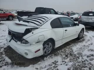 ✅ 2001 Pontiac Sunfire SE • VIN: 1G2JB124017289902 • Лот: 84680864. Опубликован ранее на Copart с пробегом 105 607 миль. Бесплатный доступ к архиву аукционных продаж из США и подробный отчёт об истории автомобиля на DreamBid. Изображение 3.