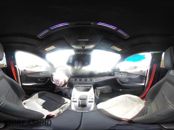 ✅ 2020 Mercedes-Benz AMG GT 53 • VIN: W1K7X6BB8LA016592 • Лот: 42799808. Опубликован ранее на IAAI с пробегом Не указан. Бесплатный доступ к архиву аукционных продаж из США и подробный отчёт об истории автомобиля на DreamBid. Изображение 18.