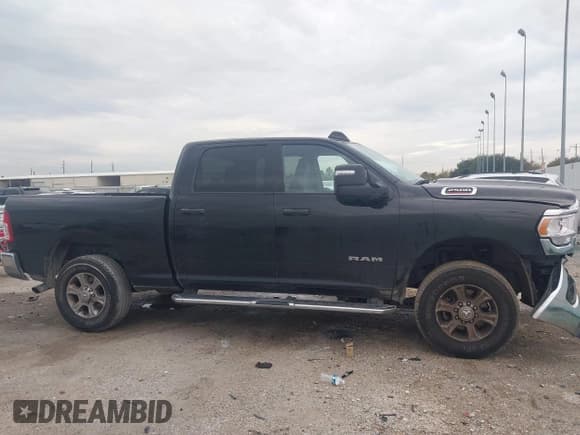 ✅ 2024 Ram 2500 Big Horn • VIN: 3C6UR5DJ6RG366536 • Lot: 43875004. Listed on IAAI with 39,884 mi. Free auction sales archive from the USA and detailed vehicle history report at DreamBid. Image 13.