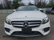 ✅ 2019 Mercedes-Benz E 300 • VIN: WDDZF4KB2KA560293 • Lot: 68718585. Wystawiony na Copart z przebiegiem 126 714 mil. Bezpłatny archiwum sprzedaży aukcyjnych z USA i szczegółowy raport historii pojazdu na DreamBid. Zdjęcie 5.