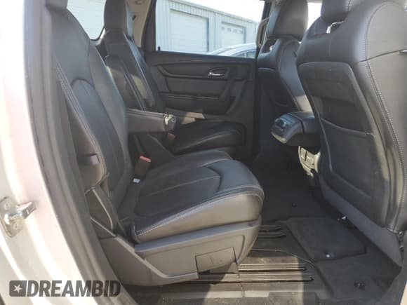 ✅ 2016 Chevrolet Traverse LT • VIN: 1GNKRHKD2GJ155366 • Lot: 36882754. Wystawiony na Copart z przebiegiem 80 494 mil. Bezpłatny archiwum sprzedaży aukcyjnych z USA i szczegółowy raport historii pojazdu na DreamBid. Zdjęcie 11.