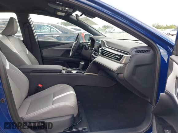 2025 Toyota Camry LE с VIN 4T1DAACK2SU165184, выставлен на аукционе IAAI как лот 42970238 с пробегом 660 миль миль и . История ставок и продаж доступна на DreamBid. Изображение 5.