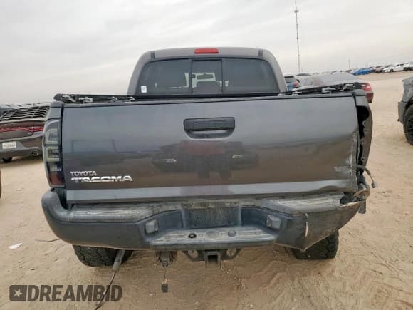 ✅ 2014 Toyota Tacoma • VIN: 5TFLU4EN4EX090247 • Lot: 93517445. Listed on Copart with Not provided. Free auction sales archive from the USA and detailed vehicle history report at DreamBid. Image 6.