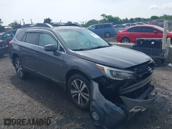 ✅ 2018 Subaru Outback Limited • VIN: 4S4BSANCXJ3207874 • Lot: 42456588. Listed on IAAI with 87,113 mi. Free auction sales archive from the USA and detailed vehicle history report at DreamBid. Image 12.