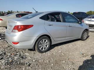 ✅ 2013 Hyundai Accent GLS • VIN: KMHCT4AE0DU313596 • Lot: 71081094. Wystawiony na Copart z przebiegiem 172 911 mil. Bezpłatny archiwum sprzedaży aukcyjnych z USA i szczegółowy raport historii pojazdu na DreamBid. Zdjęcie 3.