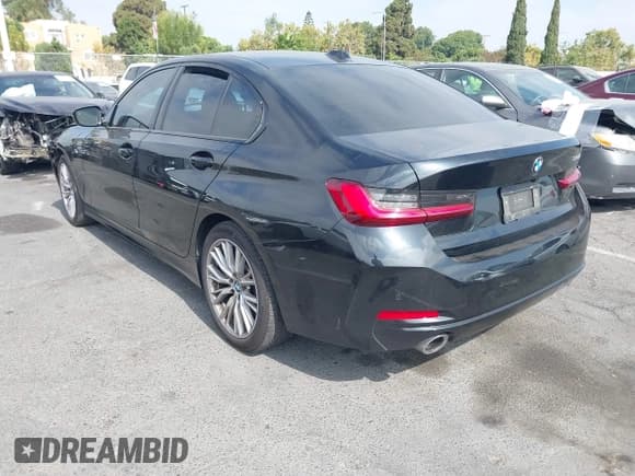 ✅ 2023 BMW 3 Series 330i • VIN: 3MW69FF04P8D56734 • Лот: 42855703. Опубликован ранее на IAAI с пробегом 48 123 миль. Бесплатный доступ к архиву аукционных продаж из США и подробный отчёт об истории автомобиля на DreamBid. Изображение 3.