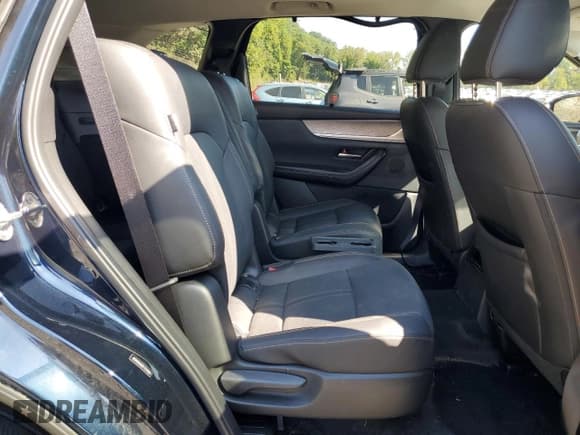 ✅ 2024 Mazda CX-90 Preferred • VIN: JM3KKBHA0R1181868 • Lot: 80286585. Wystawiony na Copart z przebiegiem 9 063 mil. Bezpłatny archiwum sprzedaży aukcyjnych z USA i szczegółowy raport historii pojazdu na DreamBid. Zdjęcie 11.