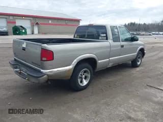 ✅ 2002 Chevrolet S-10 Fleet • VIN: 1GCCS195128132393 • Лот: 41861016. Опубликован ранее на IAAI с пробегом 128 541 миль. Бесплатный доступ к архиву аукционных продаж из США и подробный отчёт об истории автомобиля на DreamBid. Изображение 4.