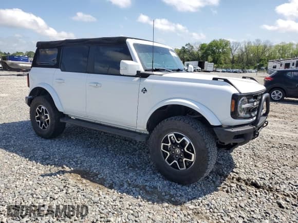 ✅ 2021 Ford Bronco • VIN: 1FMEE5DP5MLA86594 • Лот: 51116725. Опубликован ранее на Copart с пробегом 74 104 миль. Бесплатный доступ к архиву аукционных продаж из США и подробный отчёт об истории автомобиля на DreamBid. Изображение 4.