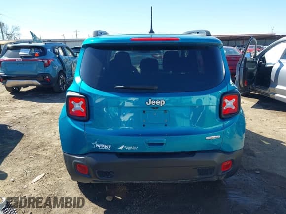 ✅ 2020 Jeep Renegade Altitude • VIN: ZACNJABB0LPL85188 • Lot: 41674402. Listed on IAAI with 86,022 mi. Free auction sales archive from the USA and detailed vehicle history report at DreamBid. Image 16.