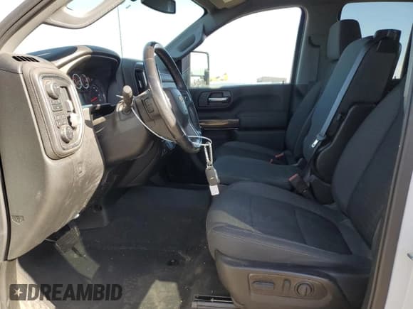 ✅ 2022 Chevrolet Silverado 2500HD LT • VIN: 1GC2YNE73NF121257 • Лот: 50708444. Опубликован ранее на Copart с пробегом 21 135 миль. Бесплатный доступ к архиву аукционных продаж из США и подробный отчёт об истории автомобиля на DreamBid. Изображение 7.