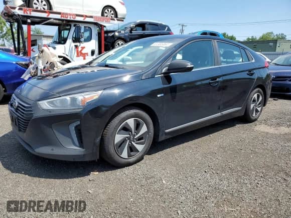2017 Hyundai Ioniq SEL с VIN KMHC75LC7HU050437, выставлен на аукционе Copart как лот 61385064 с пробегом 217 960 миль миль и Списание • Salvage title. История ставок и продаж доступна на DreamBid. Изображение 1.